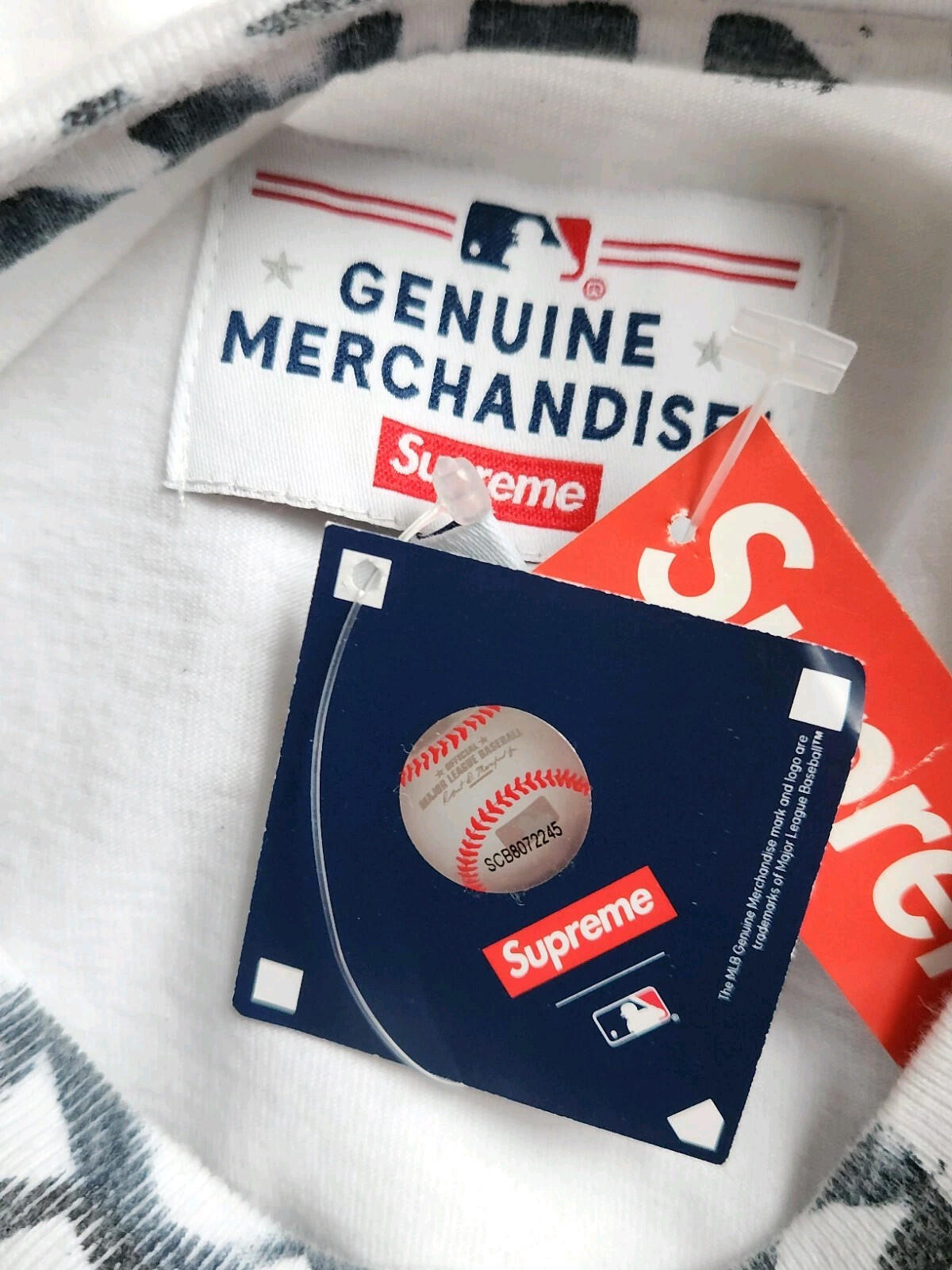 FW21 Supreme New York Yankees Airbrush S/S Top White Tee Size S Small T-shirt