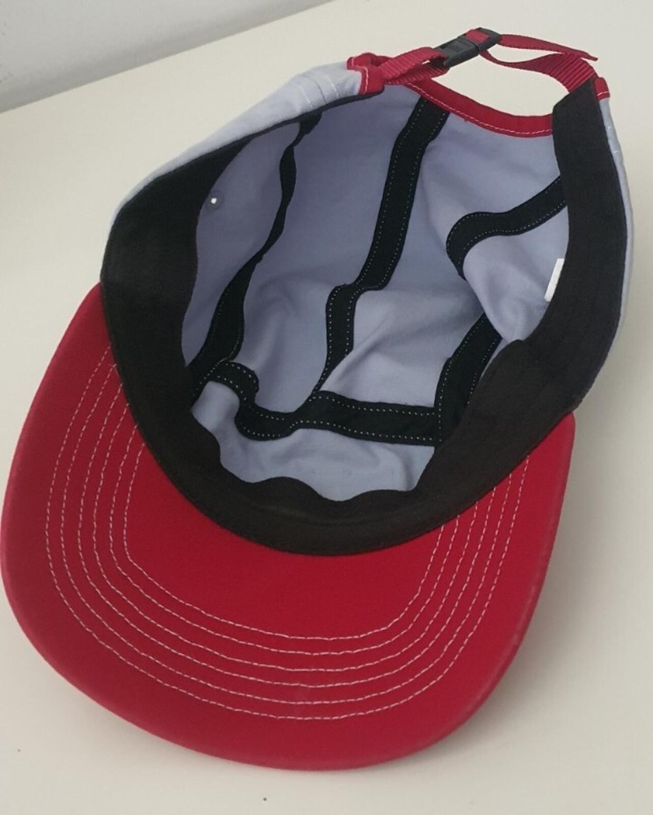 SS22 Supreme 2-Tone Twill Camp Cap Hut Rot Hellblau Rot