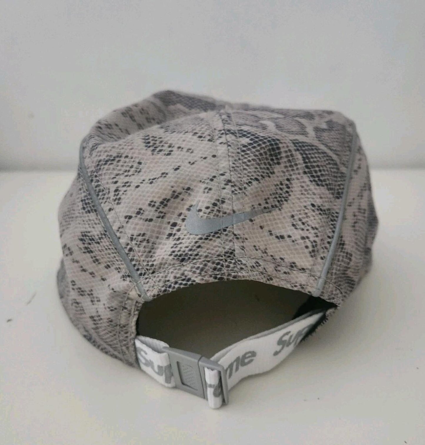 SS16 Supreme x Nike Air Max running hat snakeskin cap 3M reflective