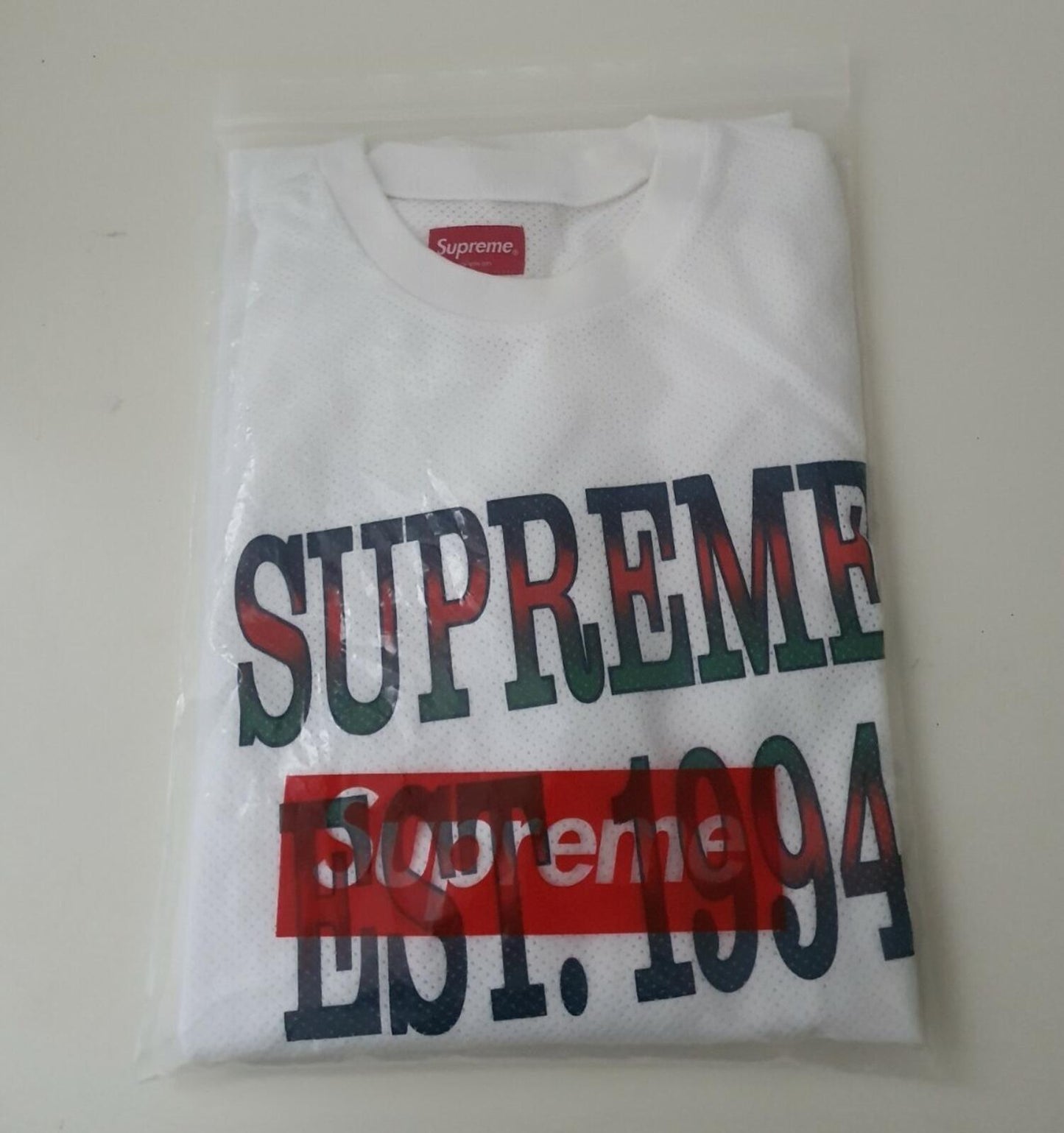 SS20 Supreme Cotton Mesh Gradient Logo Top Tee White Size XL