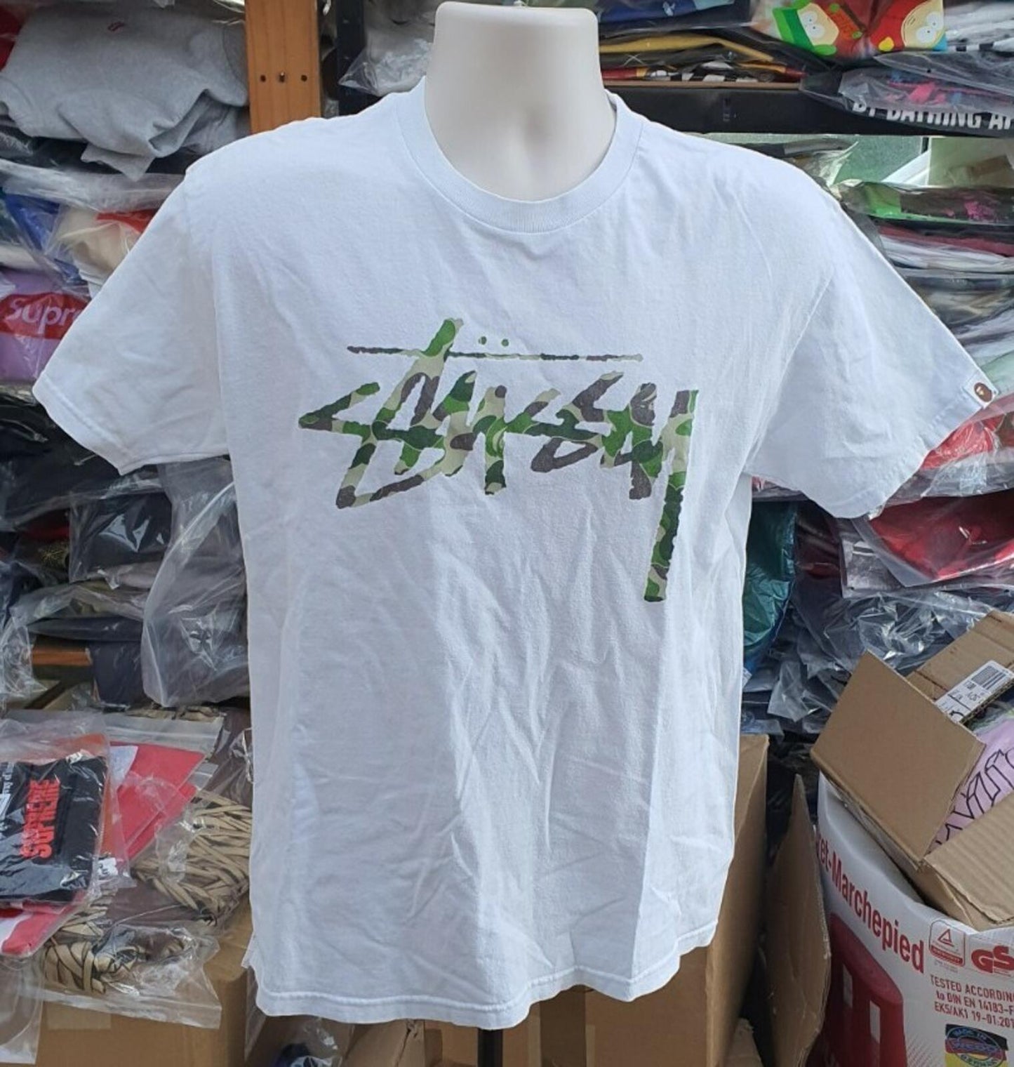 Camiseta Bape X Stussy de A Bathing Ape Blanca Talla M BAPE