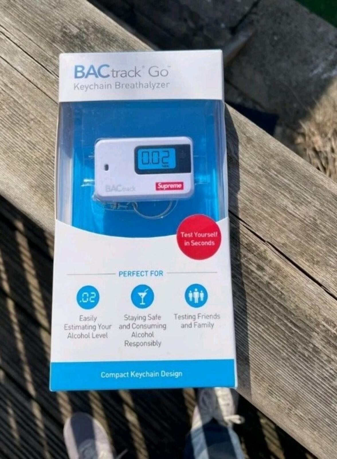 SS18 Supreme x Backtrack Go Keychain Breathalyzer