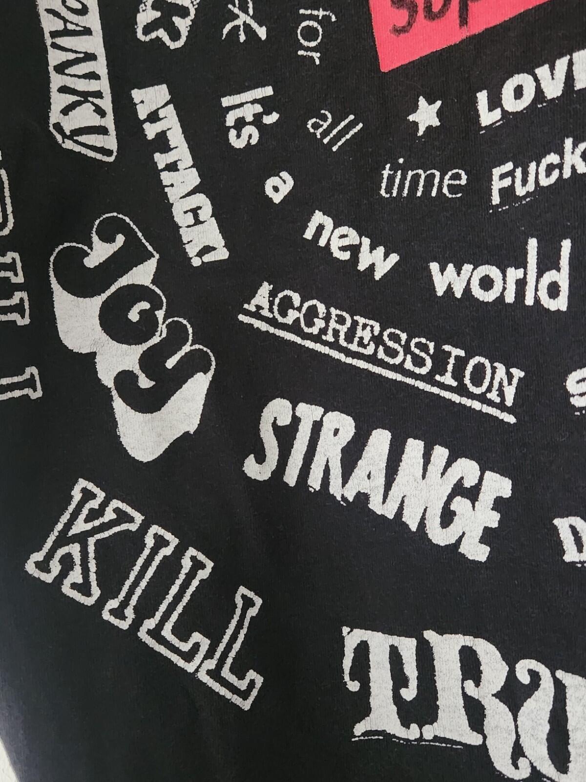 Camiseta negra Supreme Spiral SS21 talla M (mediana). Obra de arte de Weirdo Dave.