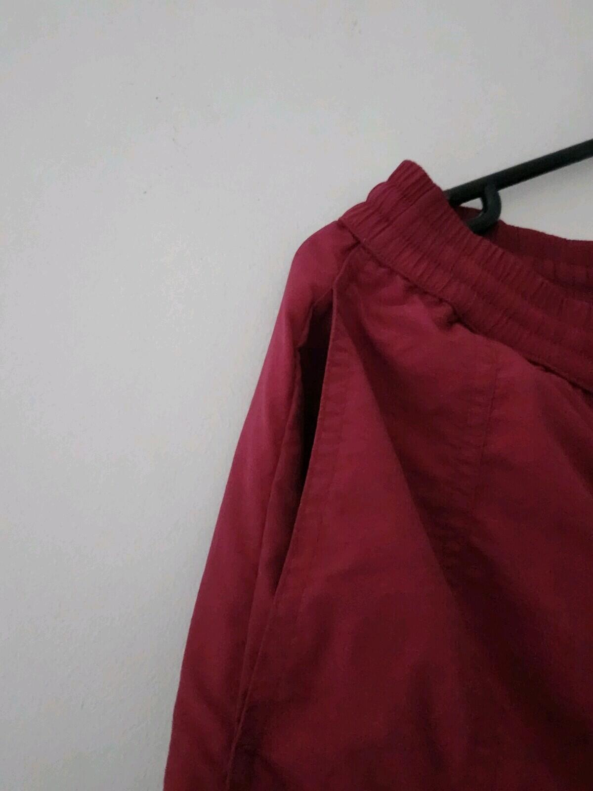 FW19 Supreme Paneled Warm Up Hose Pflaume Größe M Wasserabweisend