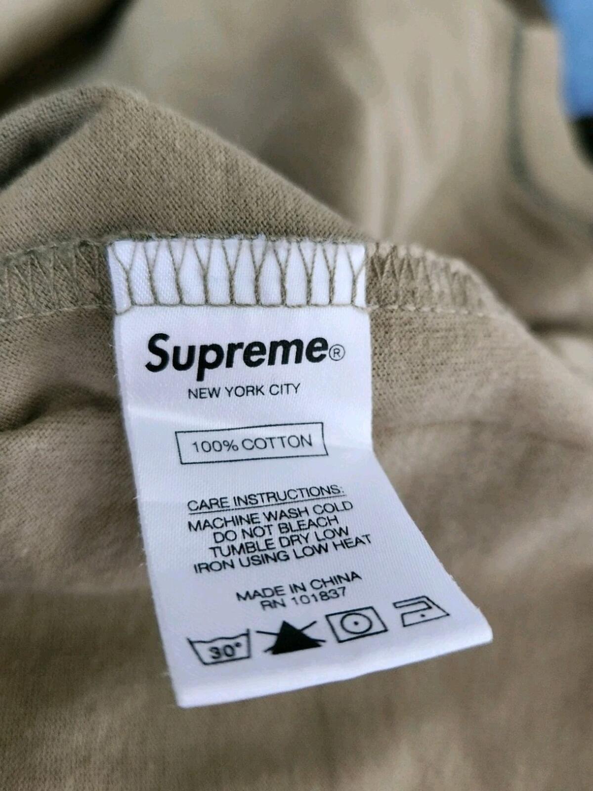 FW20 Supreme Small Box L/S Tee Digi Camo Top size S Small T-shirt