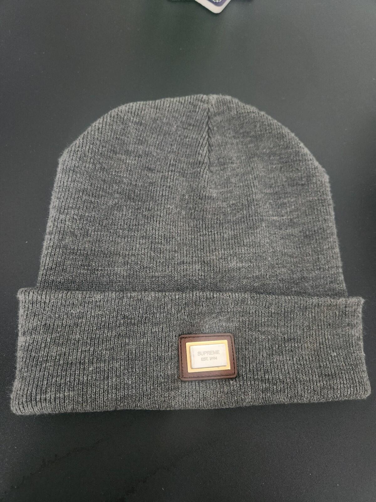 FW12 Supreme Metal Plate Beanie Grey