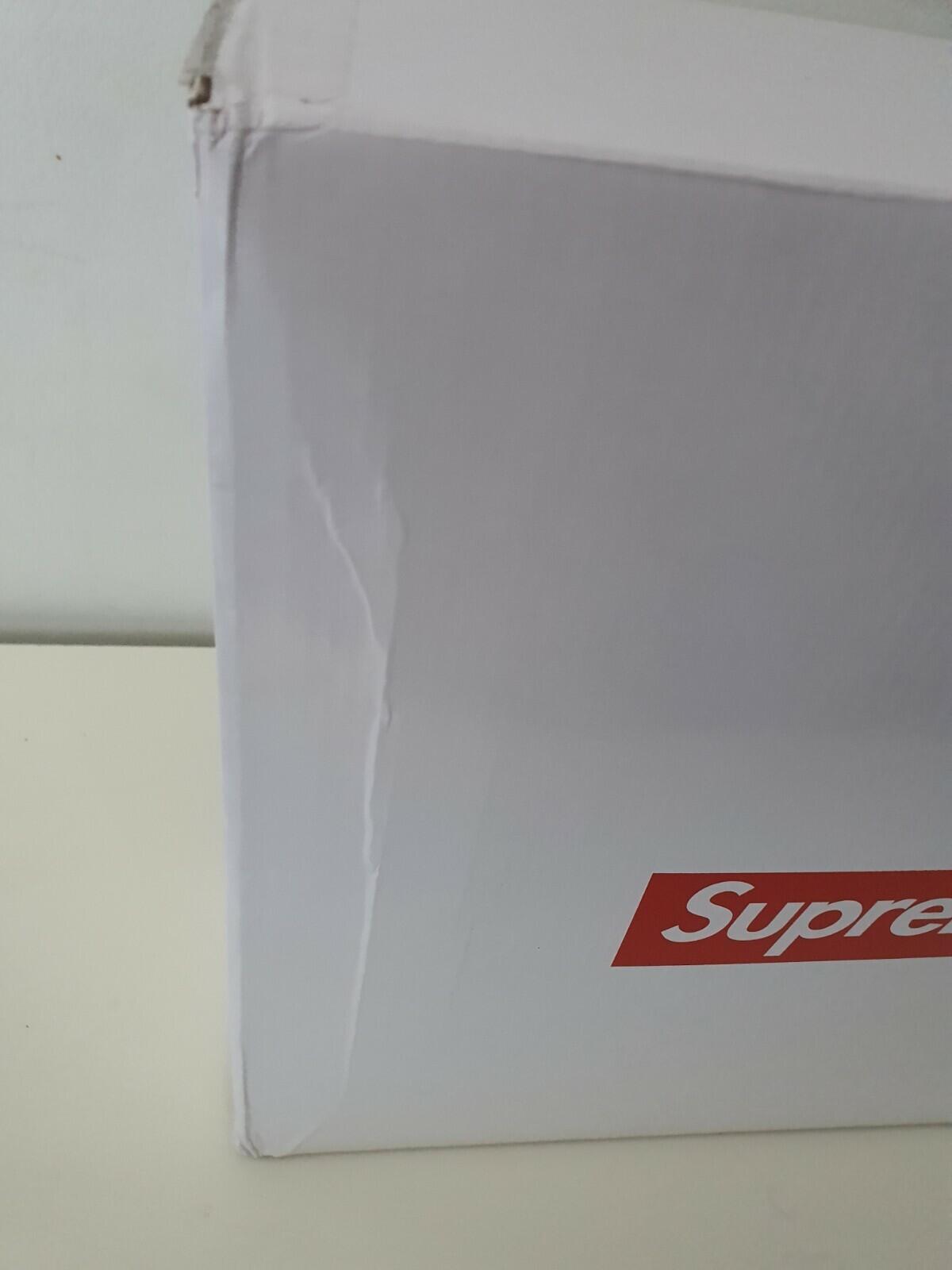 FW19 Supreme Schneeschlauch rot Neu und ungeöffnetes Accessoire