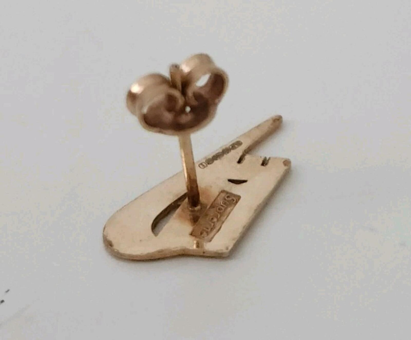 FW18 Supreme Nike 14K Gold Ring Ohrring Diamantgeschliffenes, gestempeltes Logo, Schmuckstecker