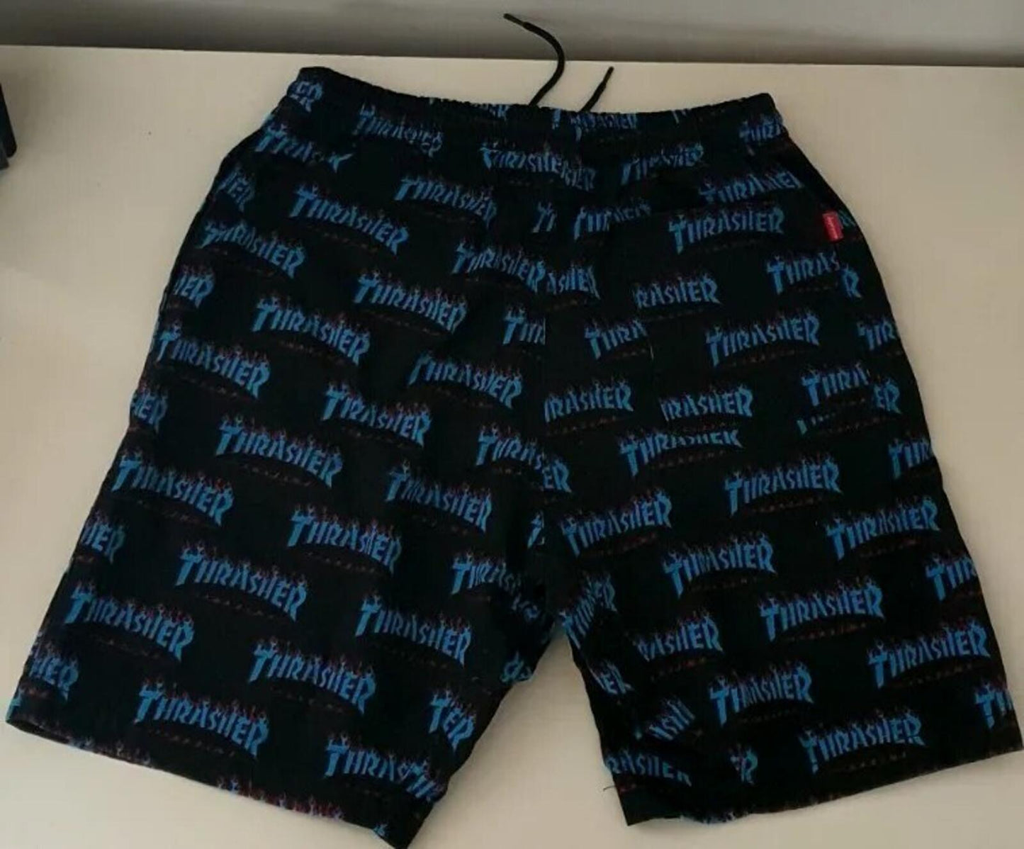 SS15 Supreme x Thrasher short size S small black Flame shorts Rare