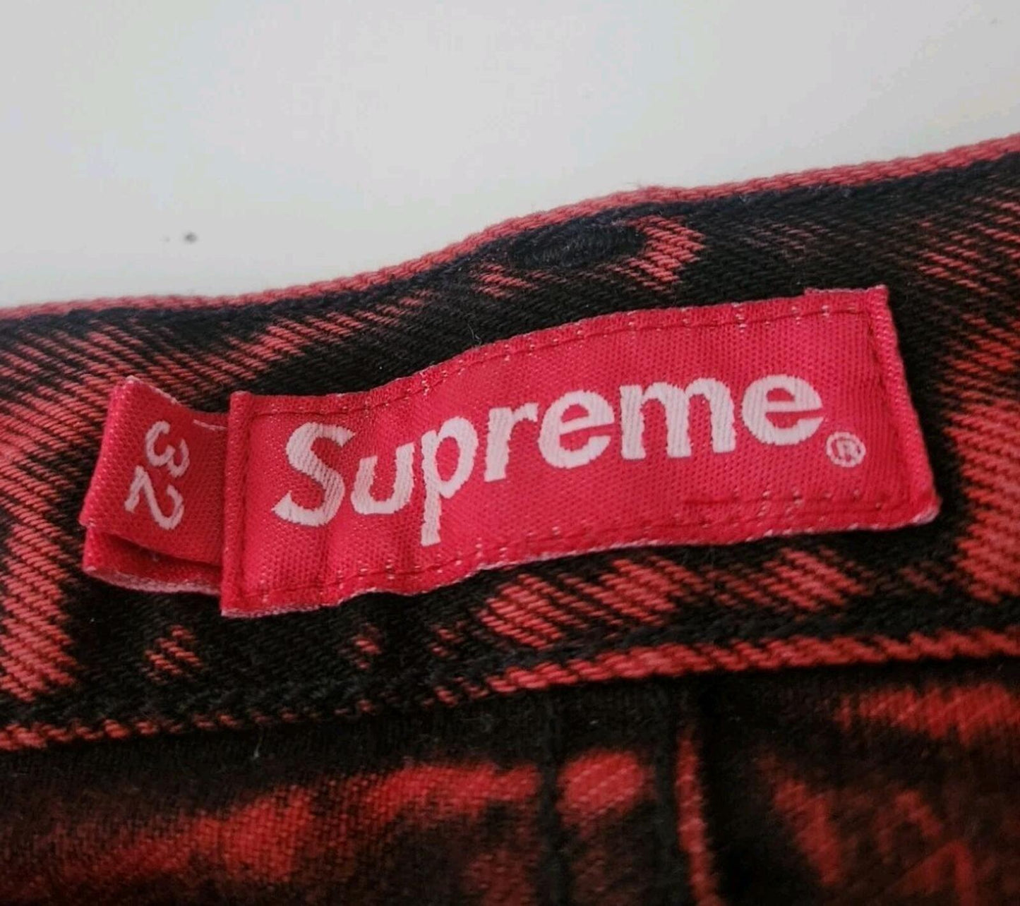 SS20 Supreme washed regular jeans size 32 W32 L32 Red denim Stone Wash