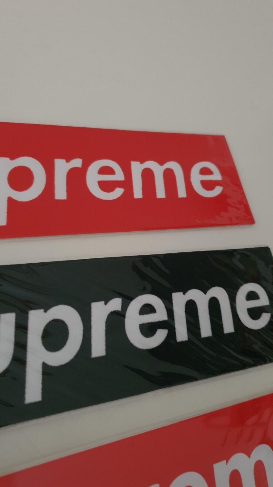 2x FW17 Supreme Velvet box logo stickers ( black & red ) in plastic sleeves