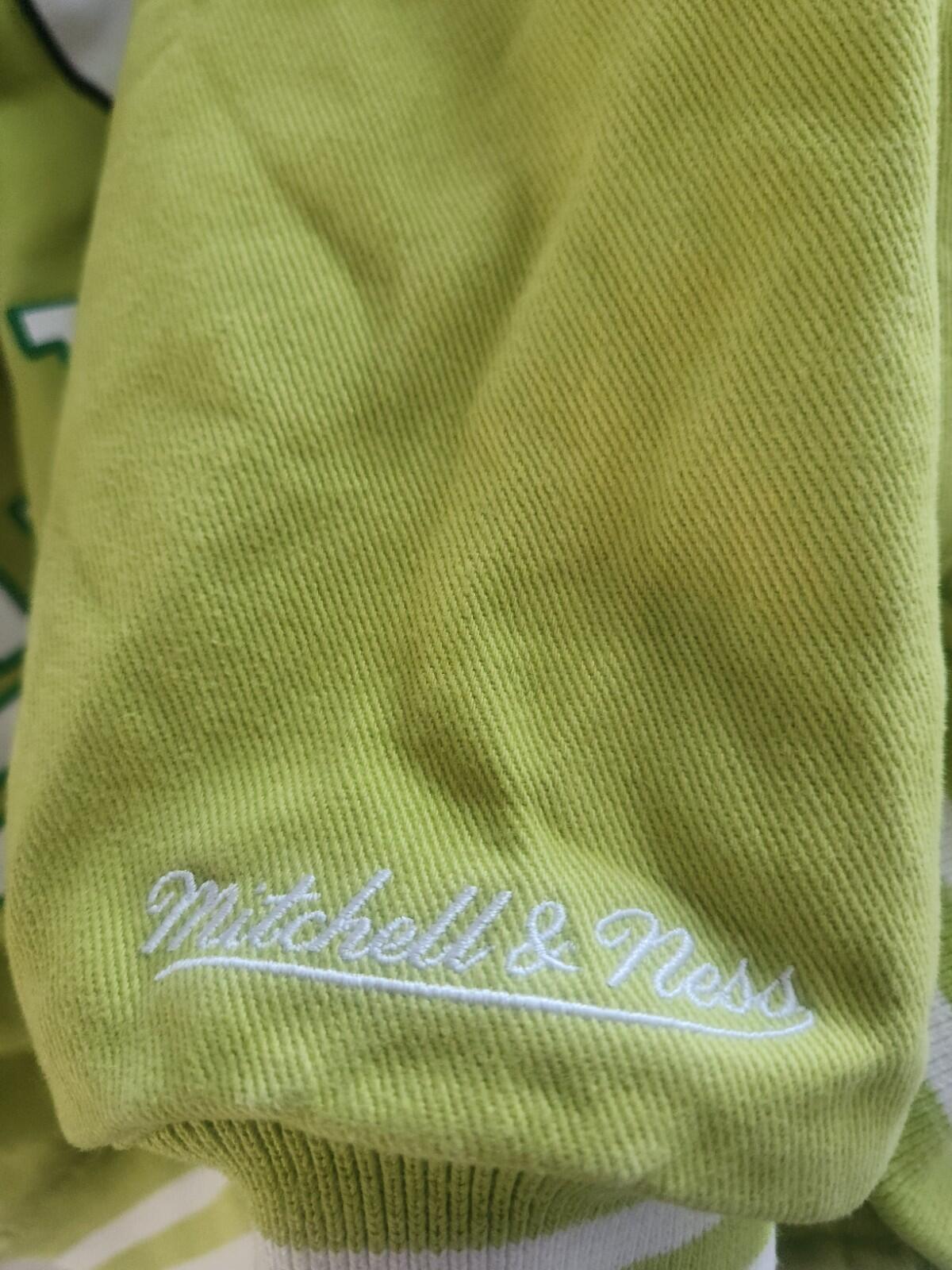 HW22 Supreme x Mitchell & Ness Doughboy Twill Varsity Jacket Grün Größe L
