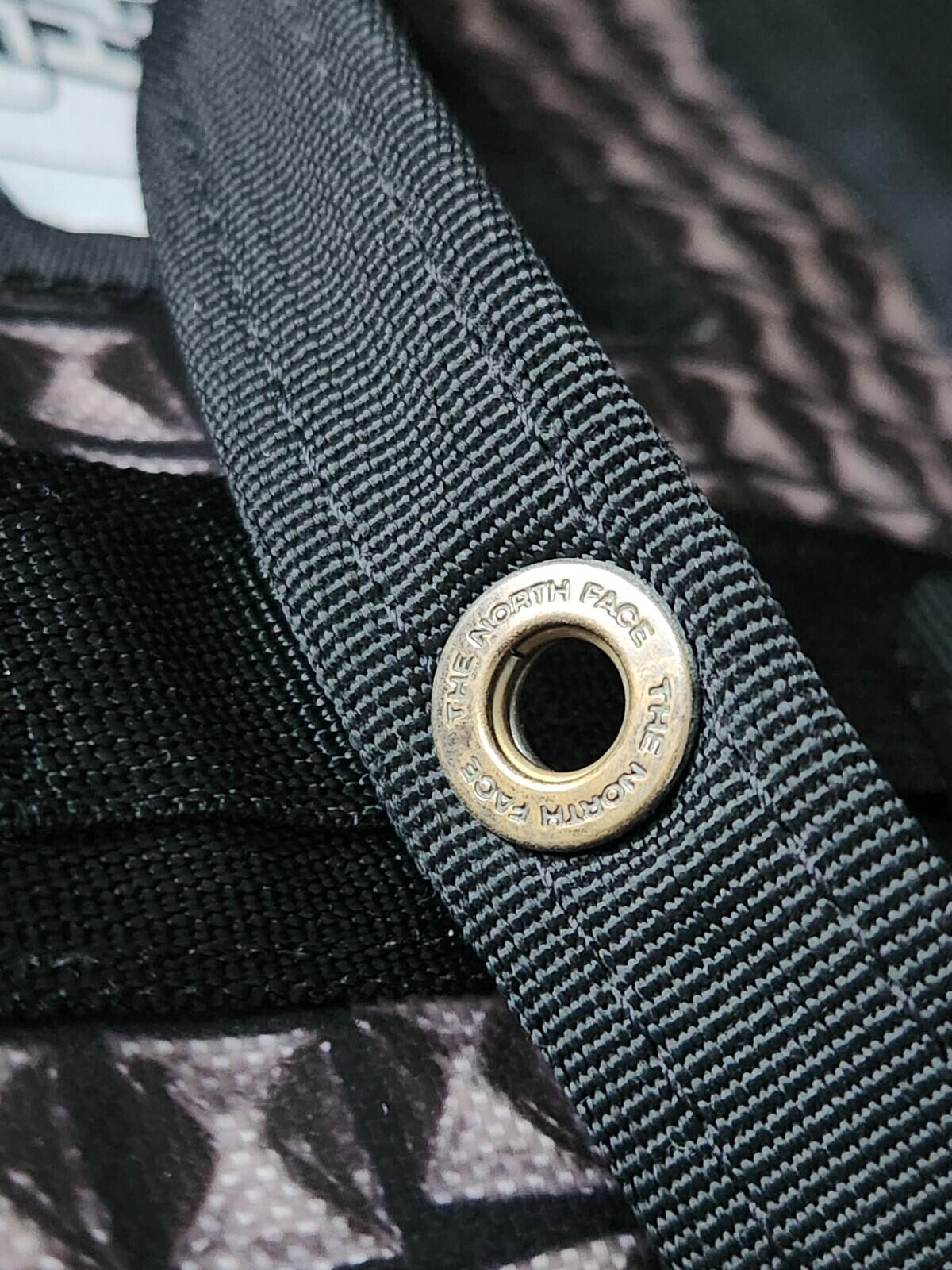 Bolso utilitario Studded Explore Supreme x The North Face SS21 TNF
