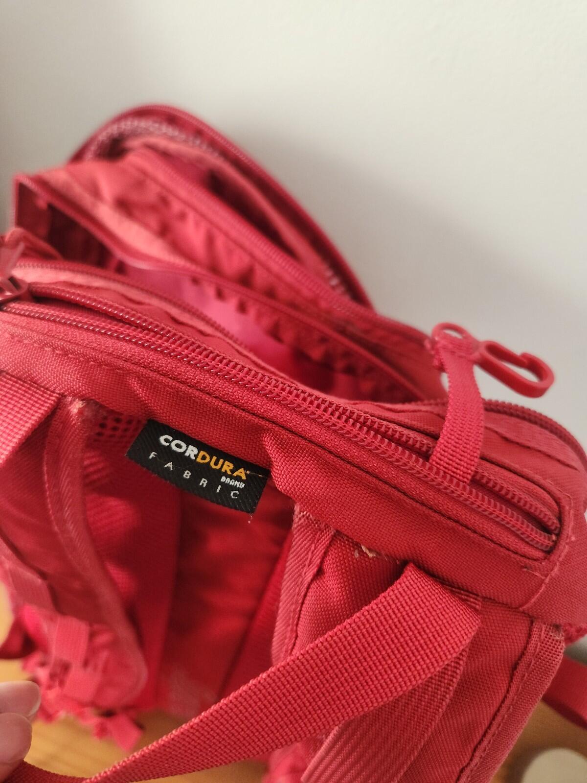 SS20 Supreme Rucksack Netztasche Dunkelrot