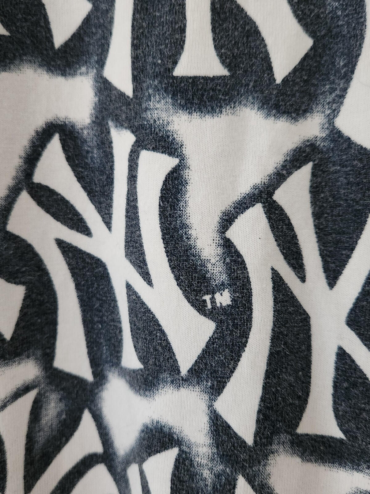 FW21 Supreme New York Yankees Airbrush S/S Top White Tee Size S Small T-shirt