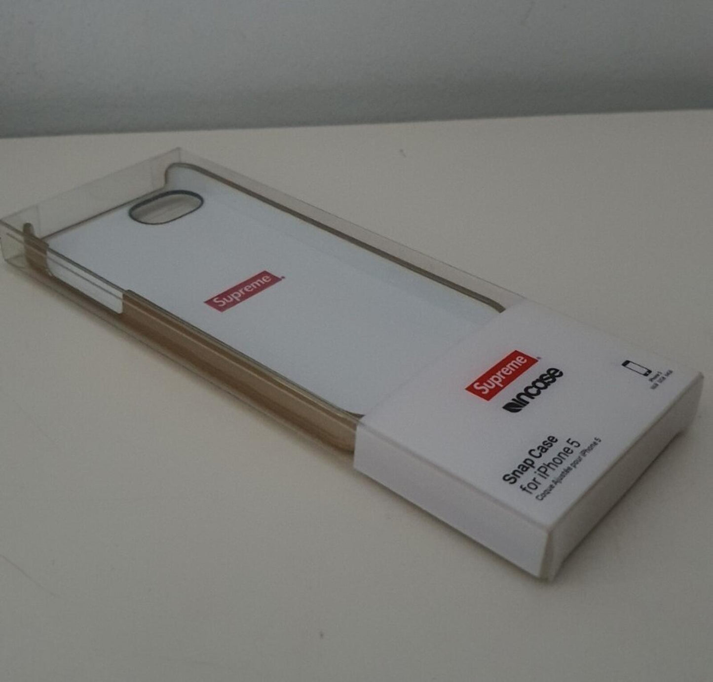 SS13 Supreme x Incase Bling Logo iPhone 5 case gold New Rare Accessory Vintage