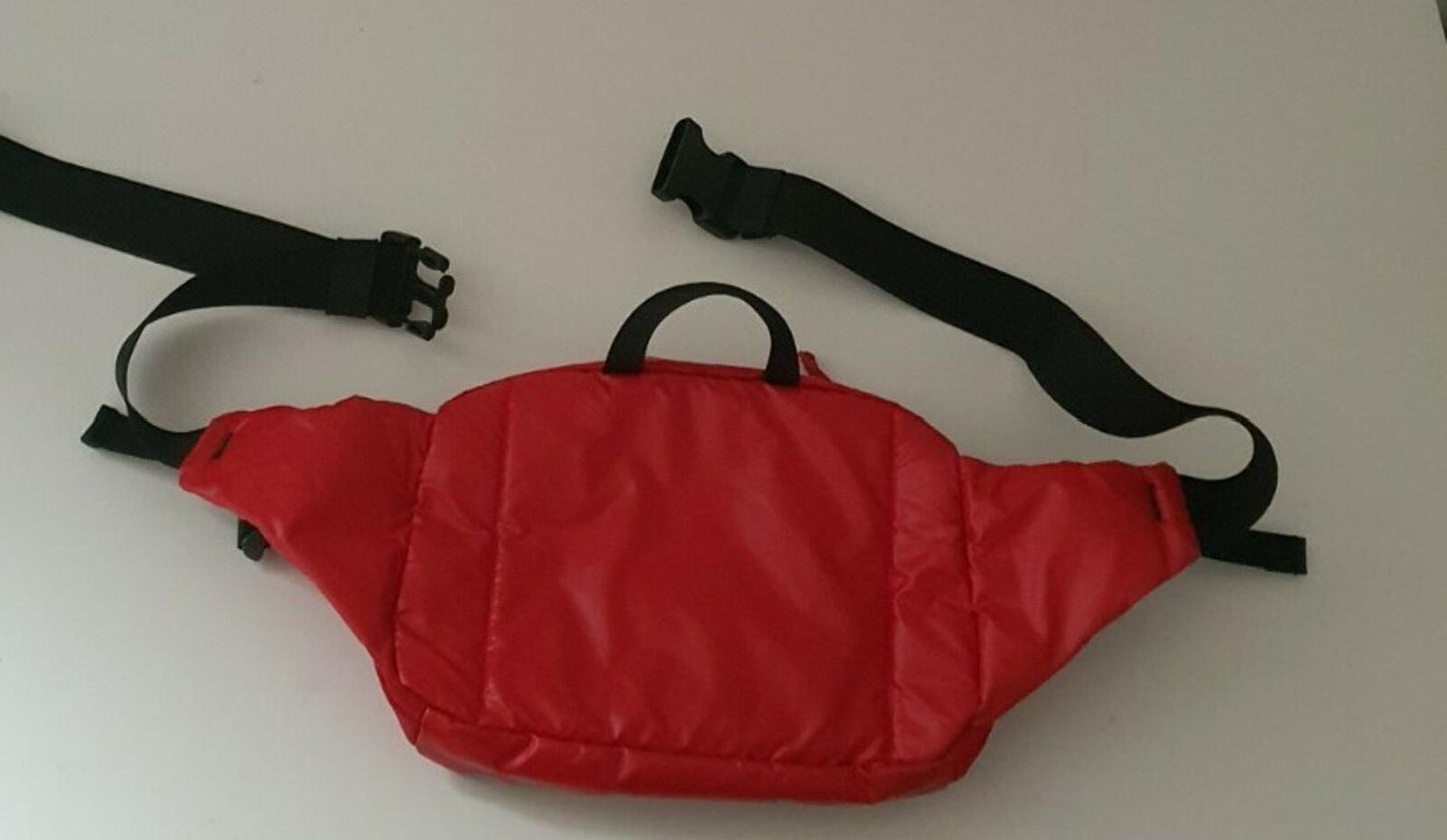 FW17 Supreme rote Gürteltasche Cordura Stoff reflektierender Schriftzug Hüfttasche