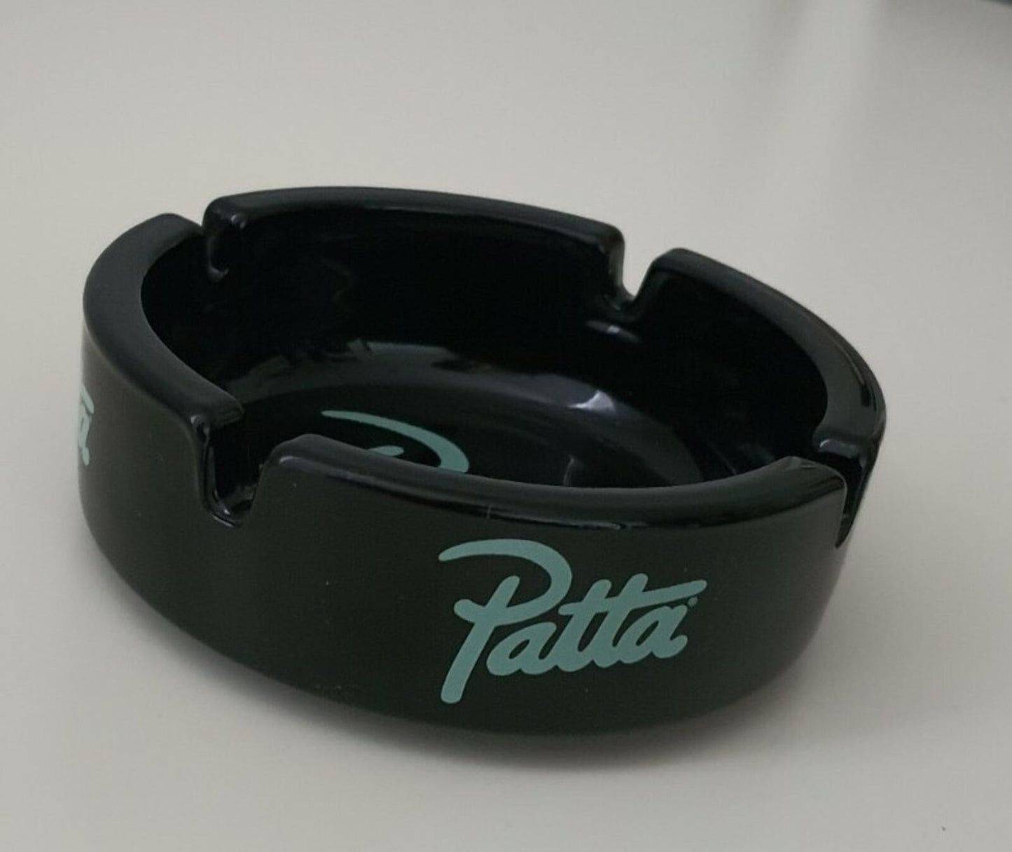 SS18 PATTA Ash ceramic Ashtray Black Green Accessory