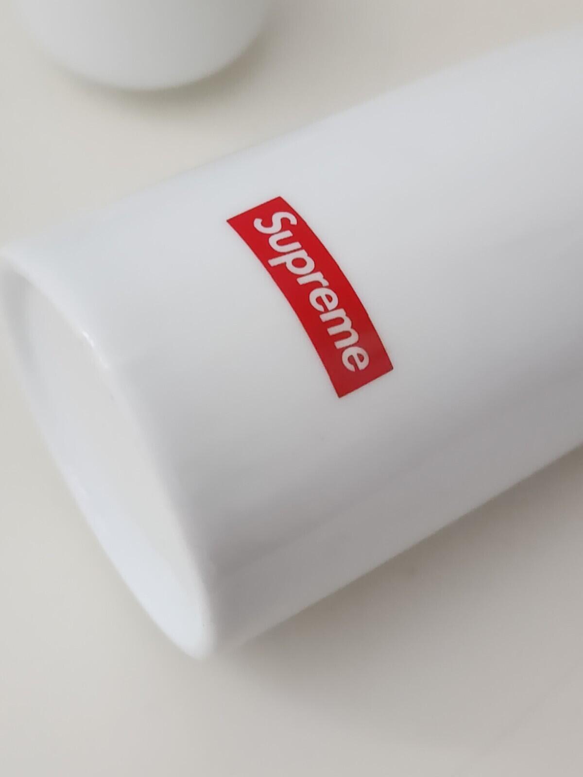 FW17 Supreme Sake Set White Ceramic Red Small Box Logo Accessory
