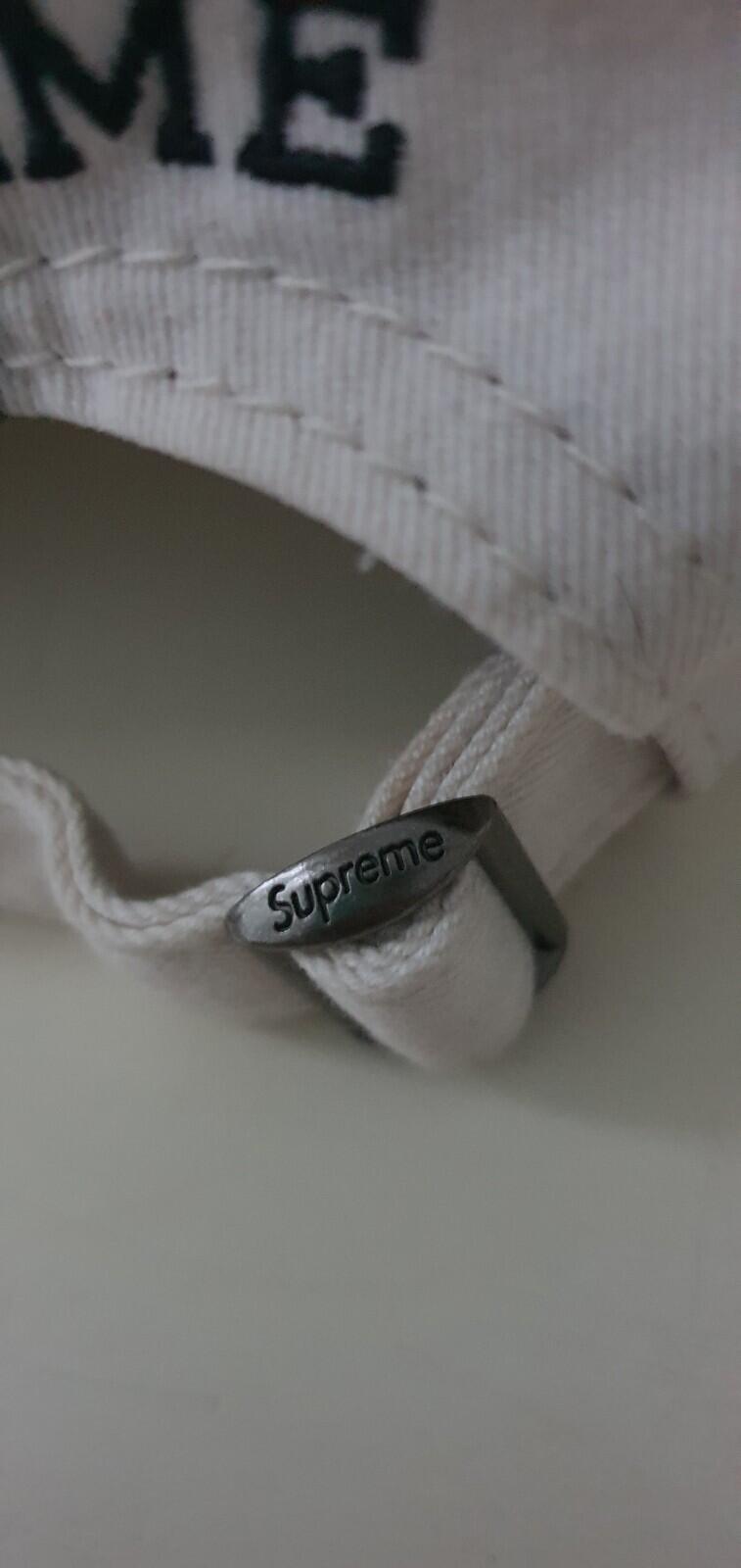 Gorra Supreme Big Stitch de 6 paneles FW20 natural crema