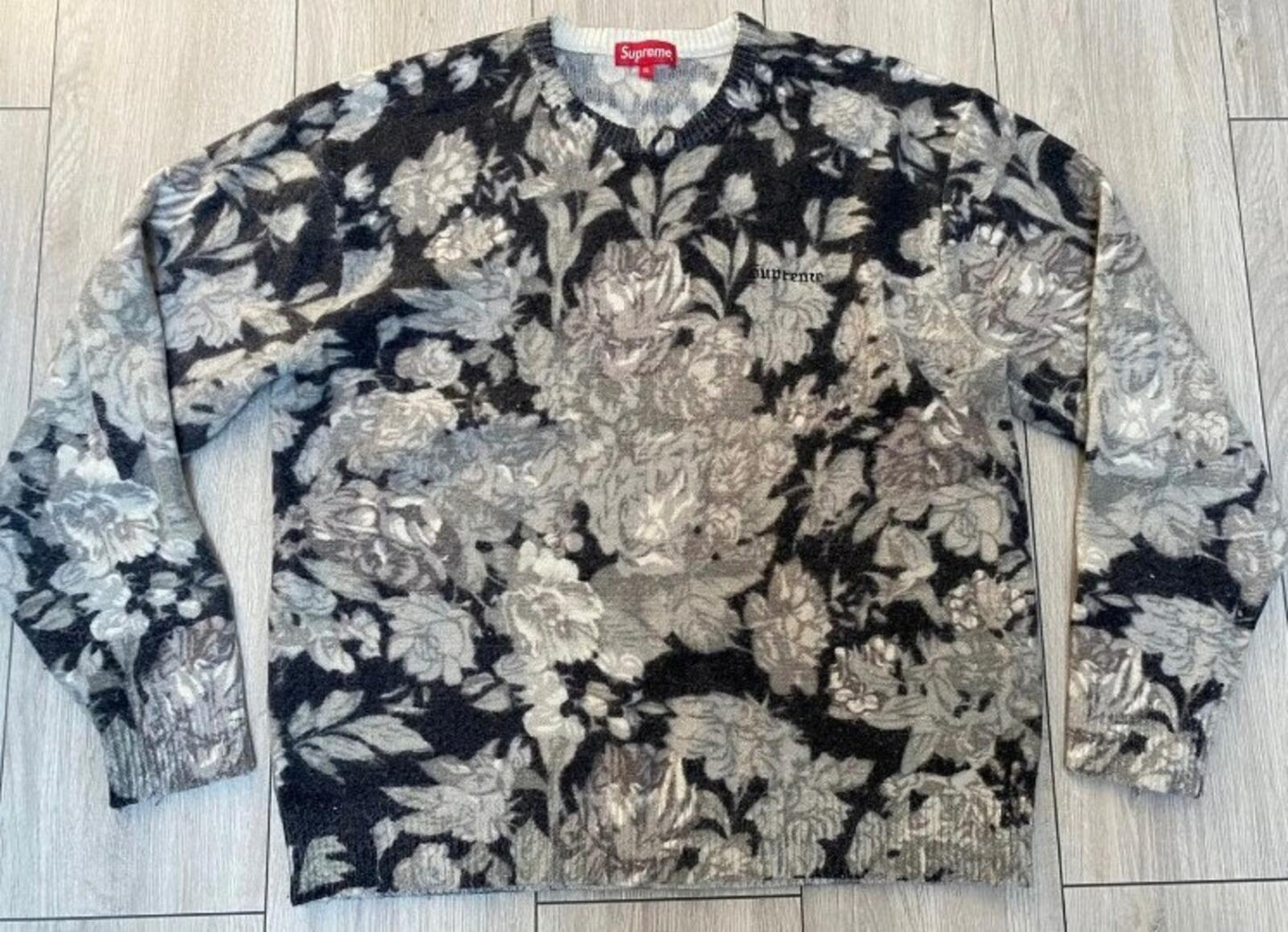 SS19 Supreme Printed Floral Angora sweater lambswool black size XL black jumper