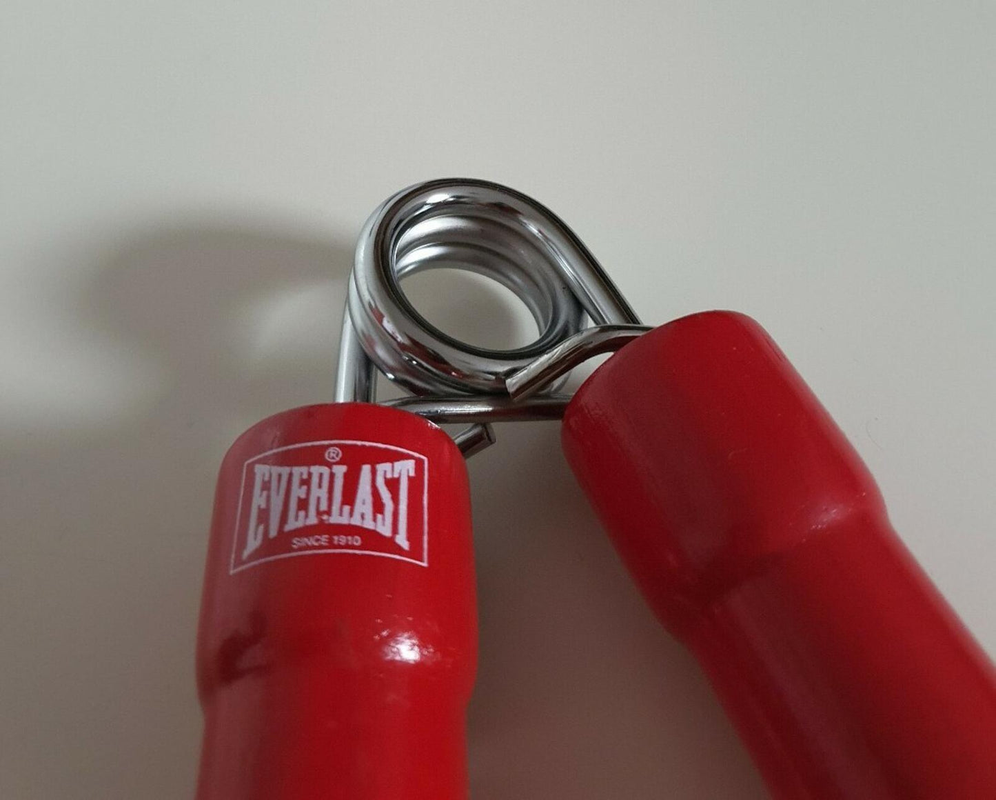 FW14 Supreme x Everlast red hand grip Very Rare Vintage 2014 Accessory