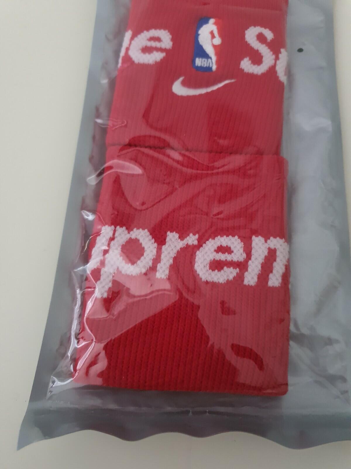 SS19 Supreme x Nike x NBA Baloncesto Elite muñequeras rojas Nuevo accesorio Dri-FIT