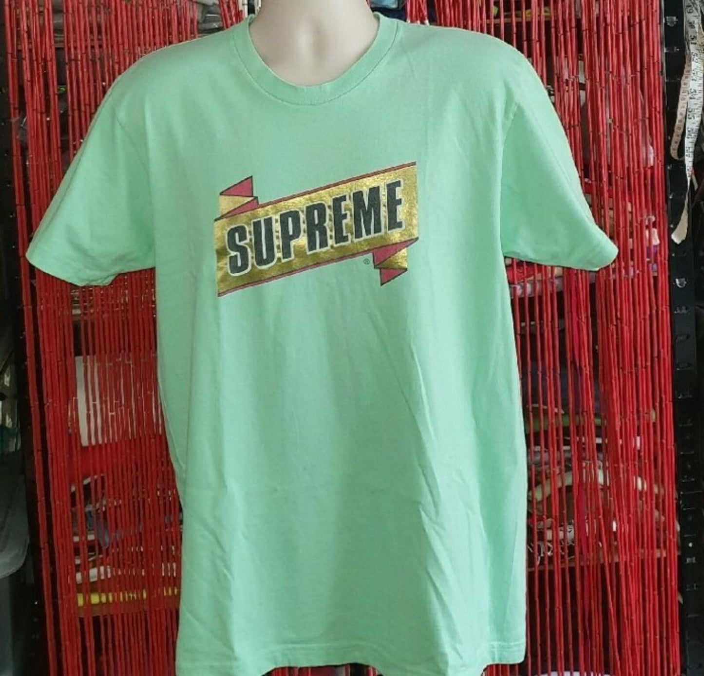 SS13 Supreme Emblem Tee Lime Size L