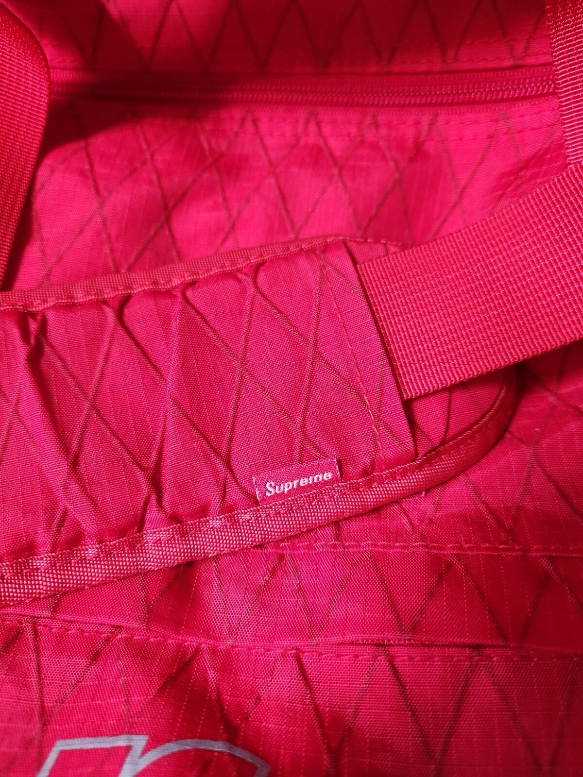 FW18 Supreme Duffle Bag Red Water and Abrasion Resistant