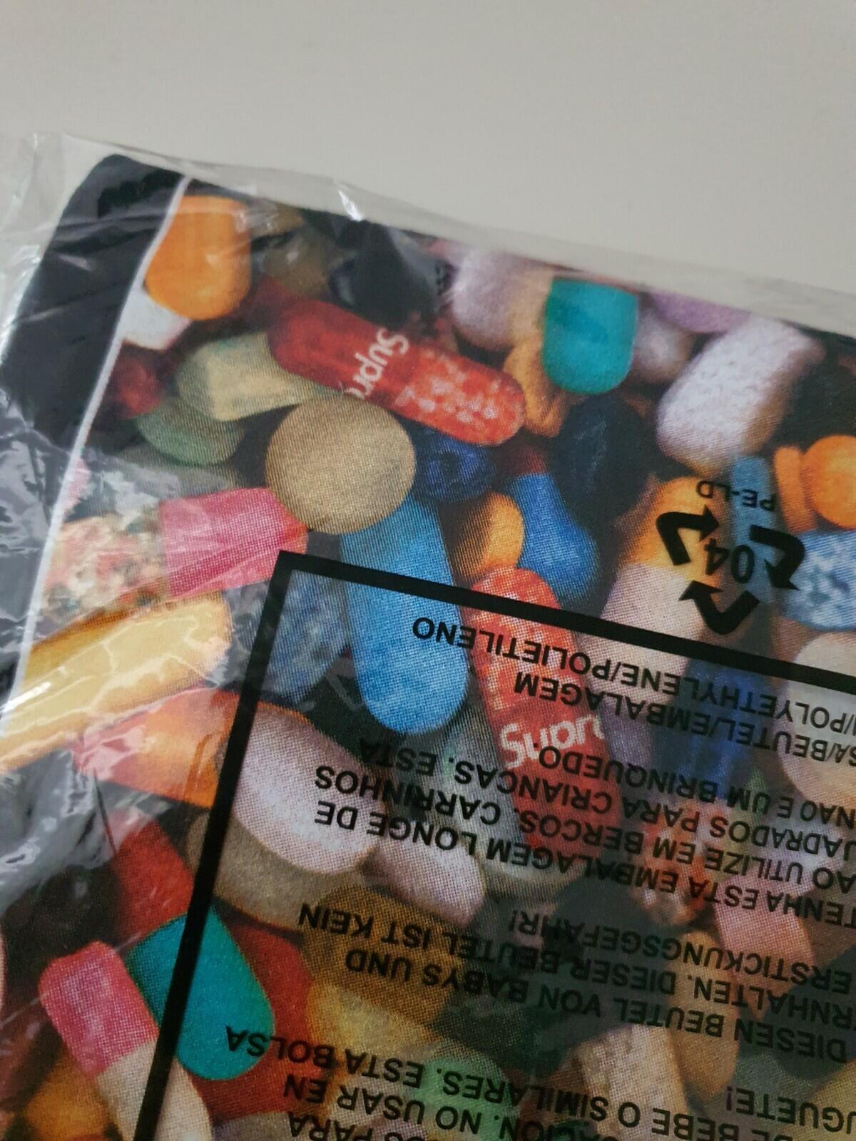 SS20 Supreme Pills Tee Black Size S