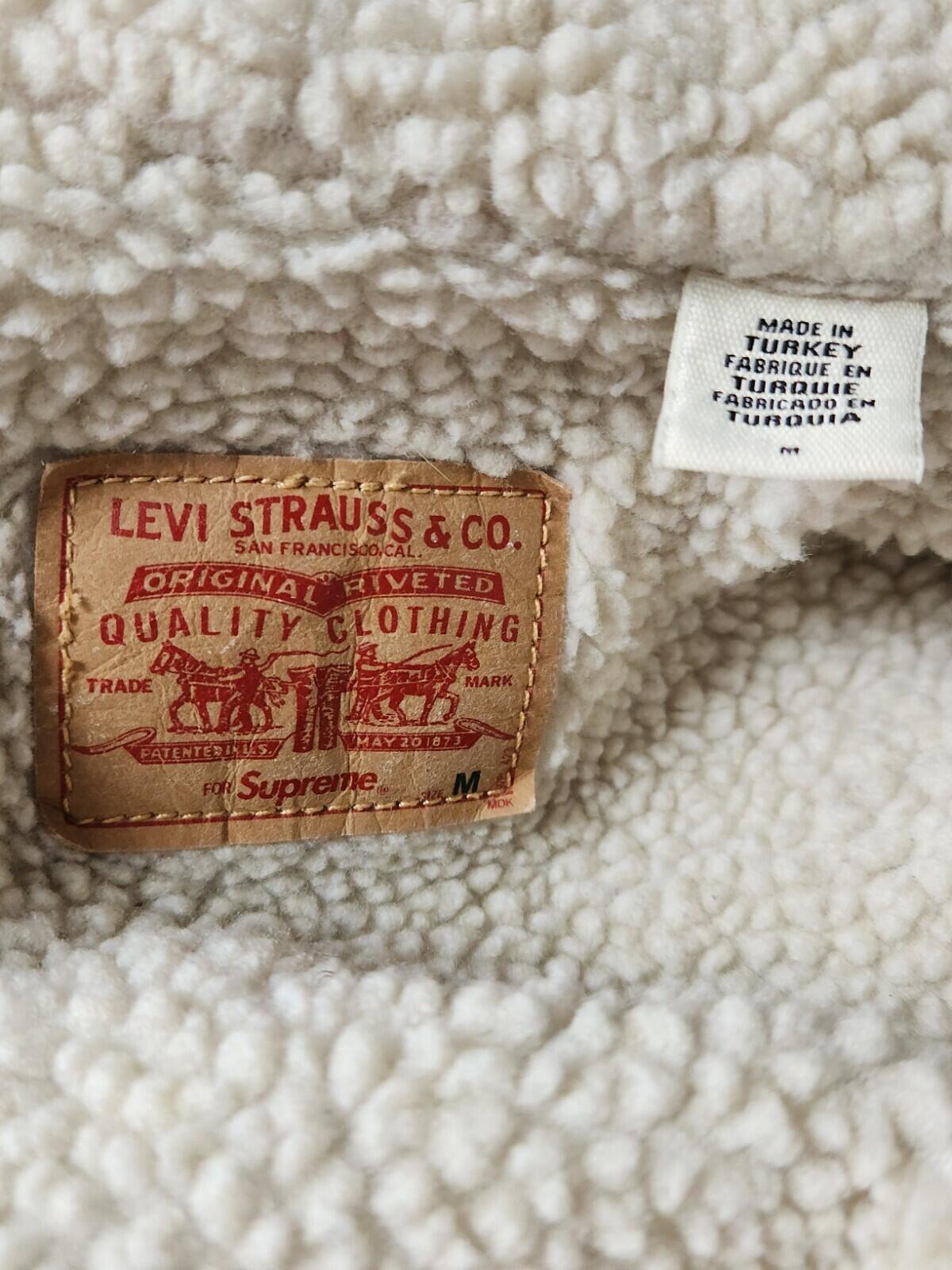 FW16 Supreme Levis Bleached Sherpa Trucker Denim Jacket Size M