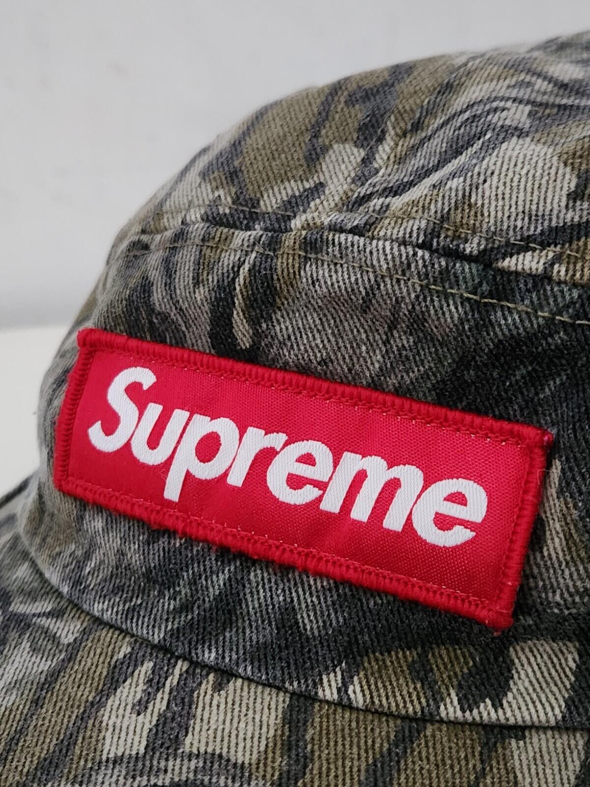 FW18 Supreme Military Camp Cap Mossy Oak Camo Hut Rotes Box-Logo