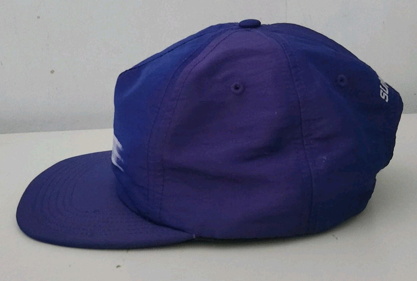 Gorra de 5 paneles Supreme Iridescent Logo SS16 Morada