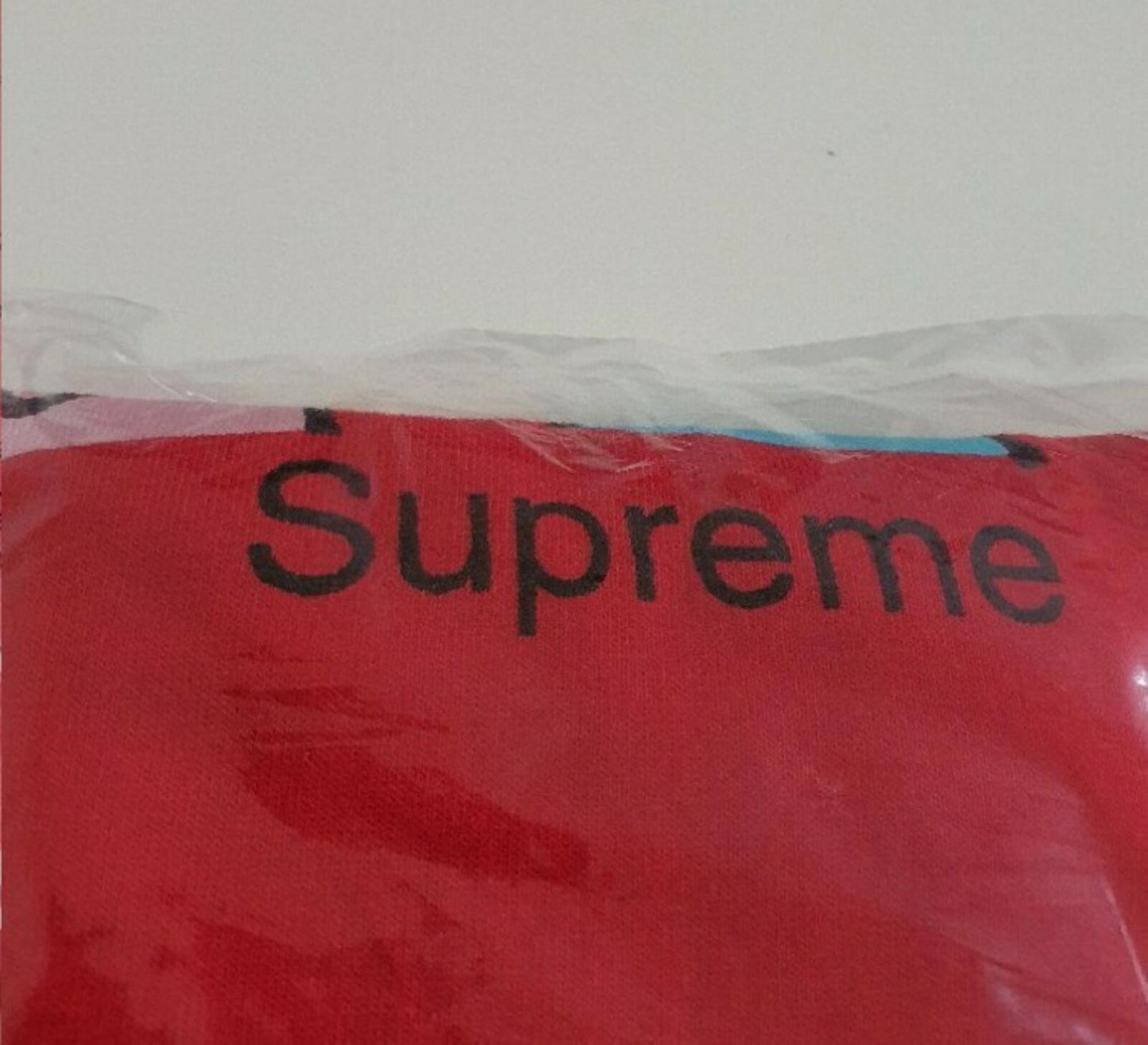 FW19 Supreme Bite red tee size L large T-shirt New And Unopened