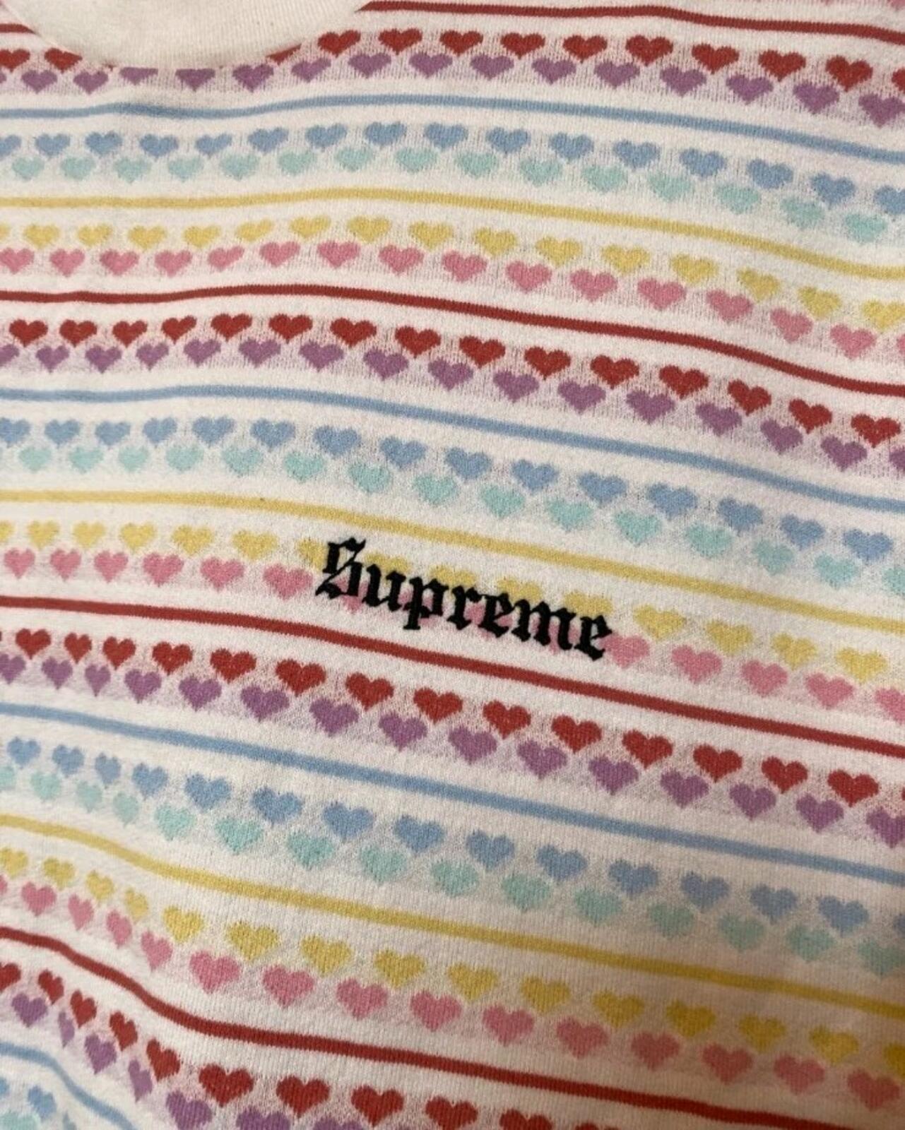 SS22 Hearts Jacquard Kurzarm-Oberteil Weißes T-Shirt Größe S
