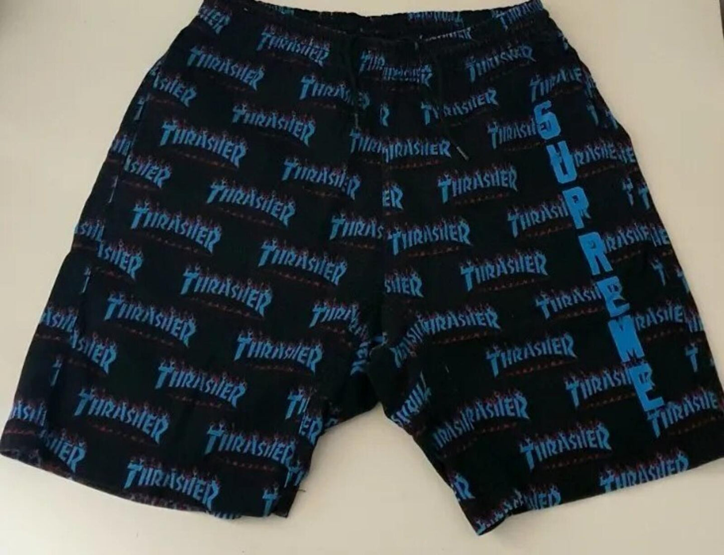 SS15 Supreme x Thrasher short size S small black Flame shorts Rare