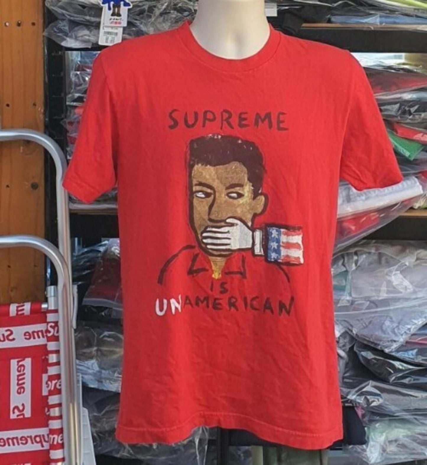 SS14 Supreme Unamerican tee M medium T-shirt Supreme Is Not American Made in USA