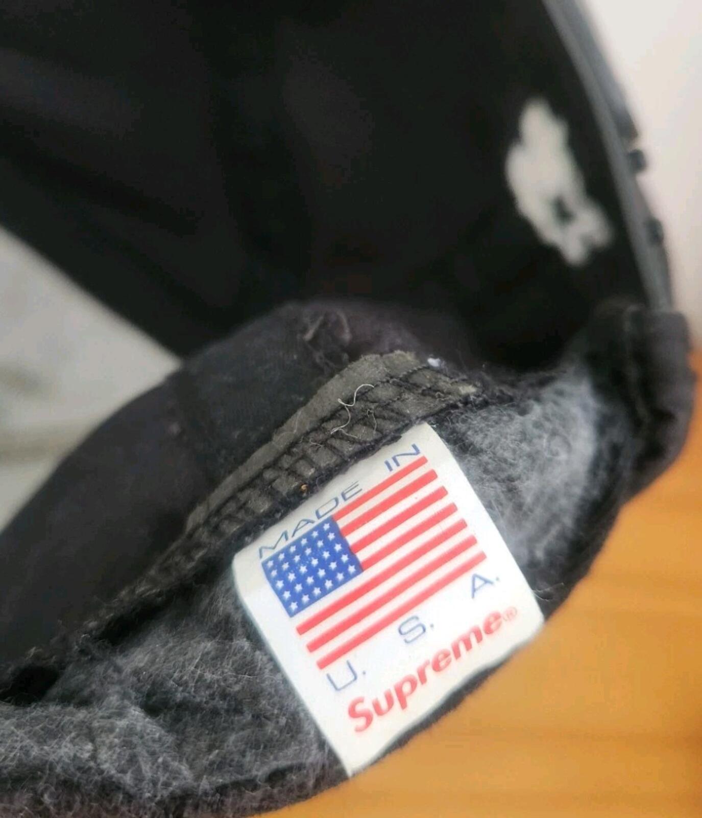 Gorra Supreme Schminx de 5 paneles SS13 Negra Supreme