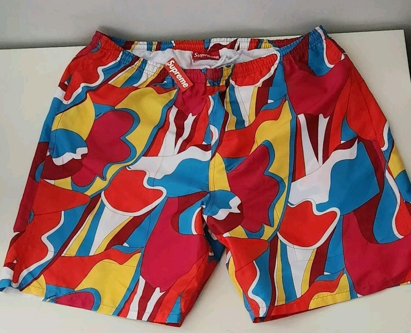 SS16 Supreme Abstract Water Short Size XL