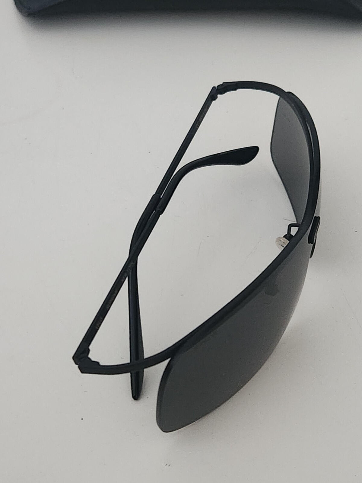 SS22 Supreme Velo Sonnenbrille Schwarz Metall hergestellt in Italien UVP £168