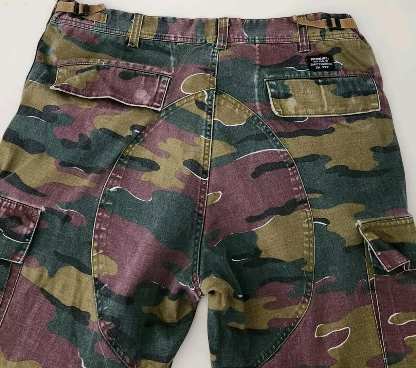 SS18 Supreme cargo pant size 34 W34 L 32 trousers pants Jigsaw Camo