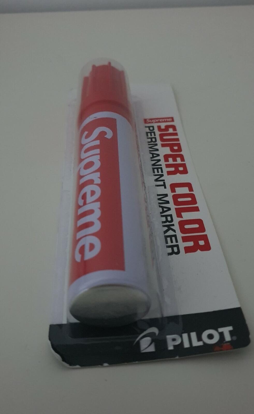FW18 Supreme Pilot Marker super color permanent marker red New Accessory