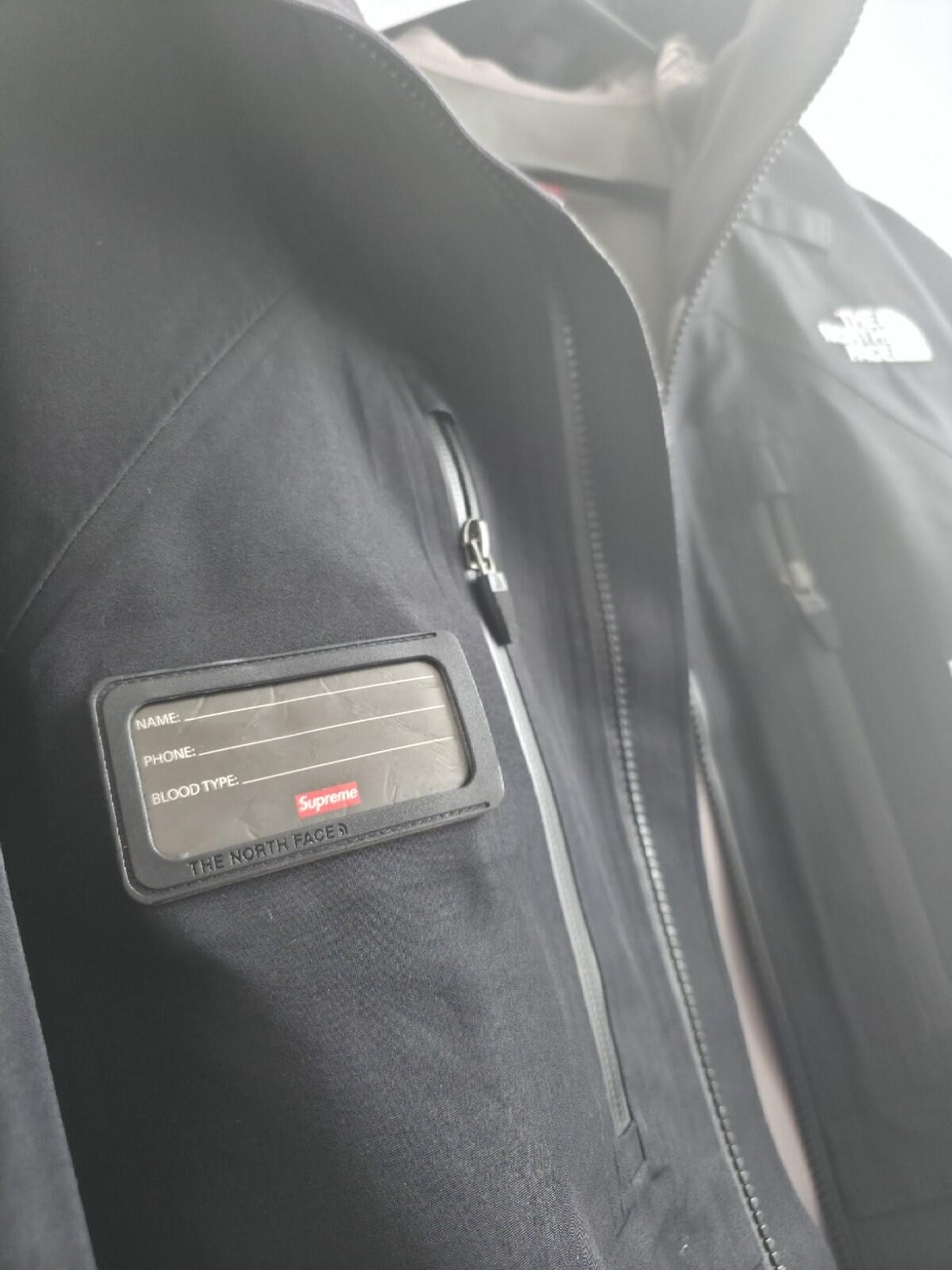 SS22 Supreme x The North Face Summit Series Rescue Mountain Pro Jacket Black TNF
