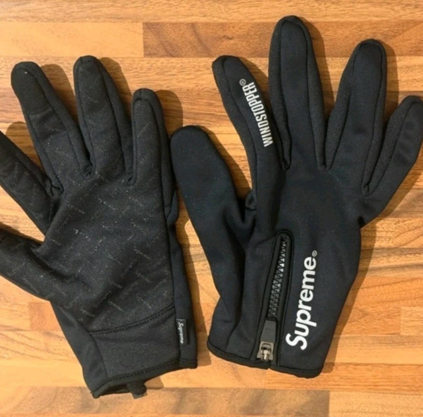 Supreme Windstopper Zip Gloves Black Size L