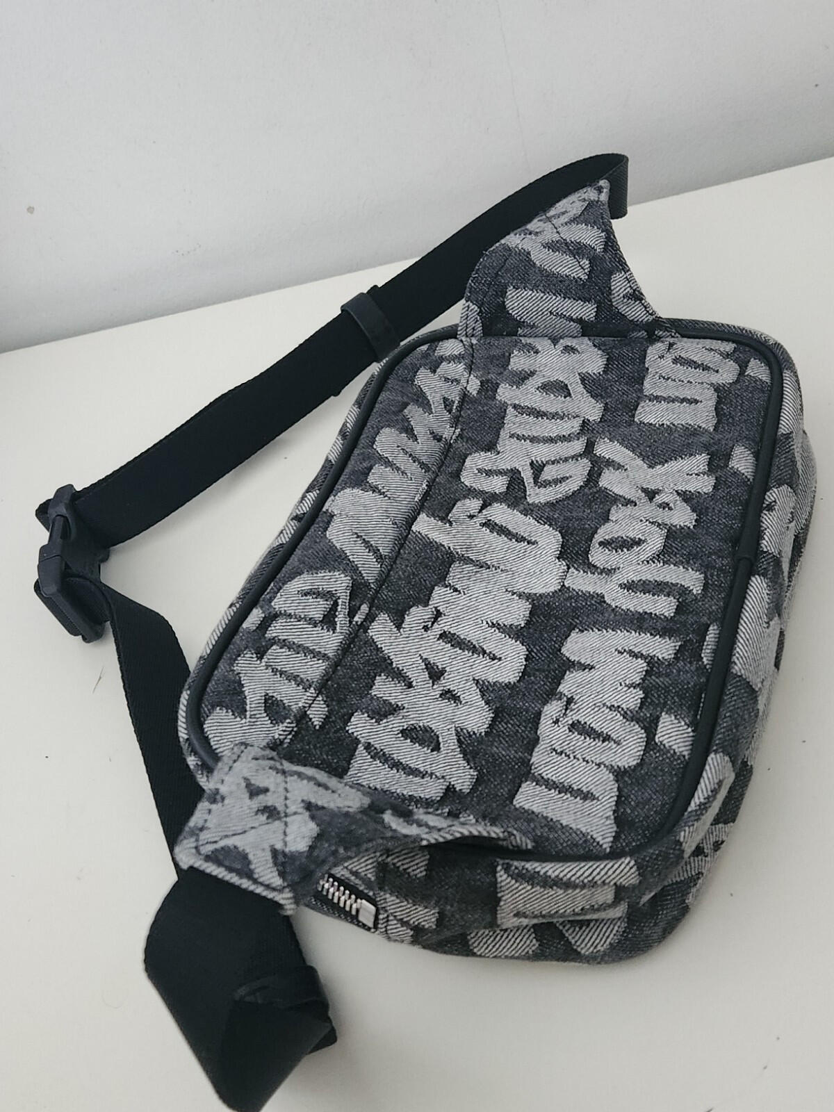 SS22 Supreme Fat Tip Jacquard Denim waist bag Black Shoulder Bum 3L