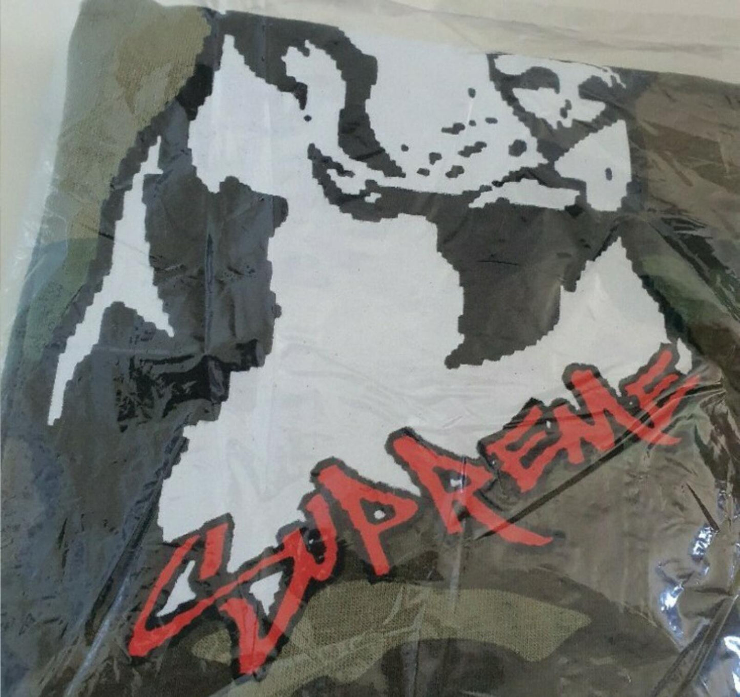 SS20 Supreme Pitbull Tee Woodland Camo Size L