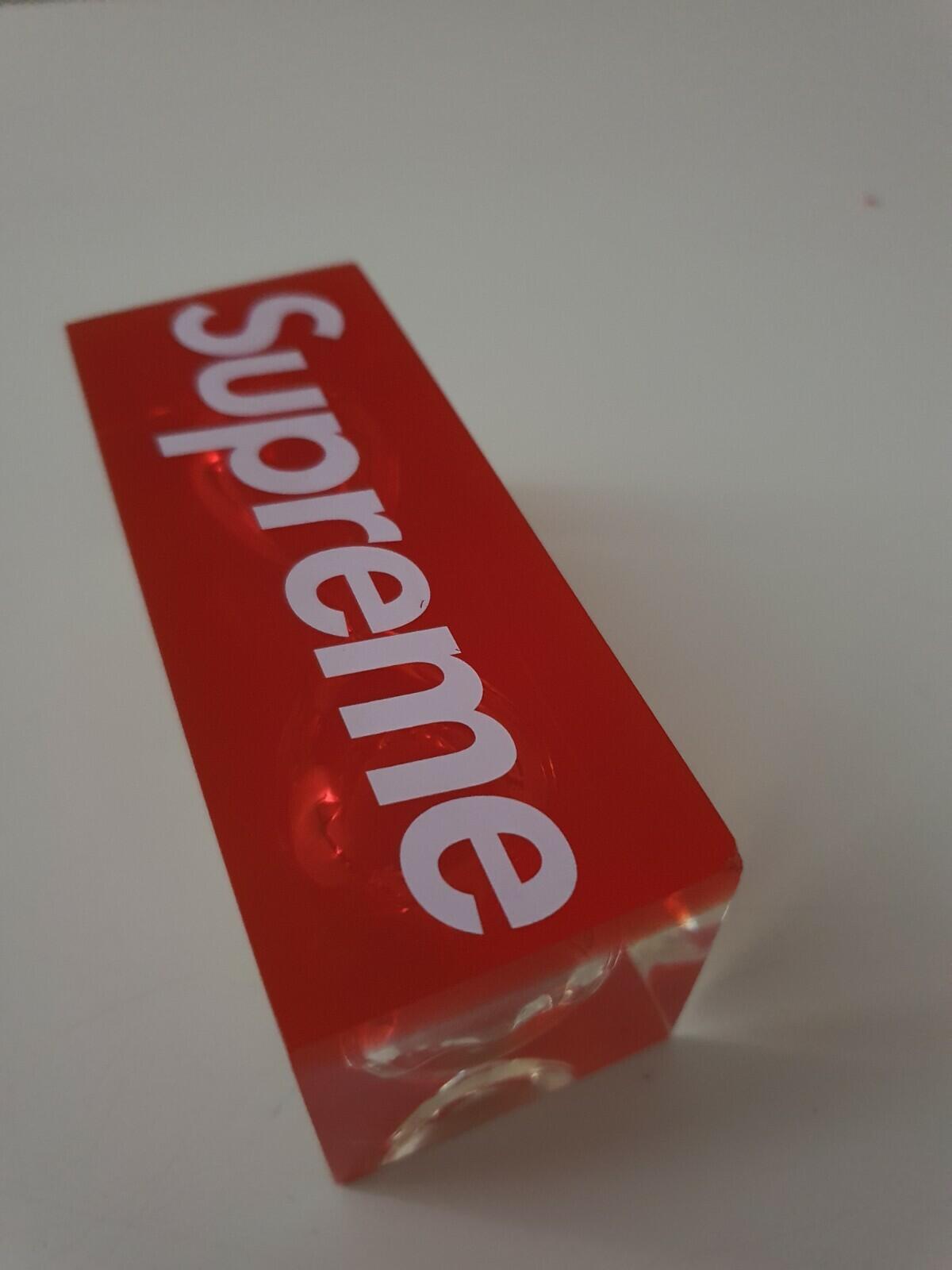 SS15 Supreme Sand Timer Accessory