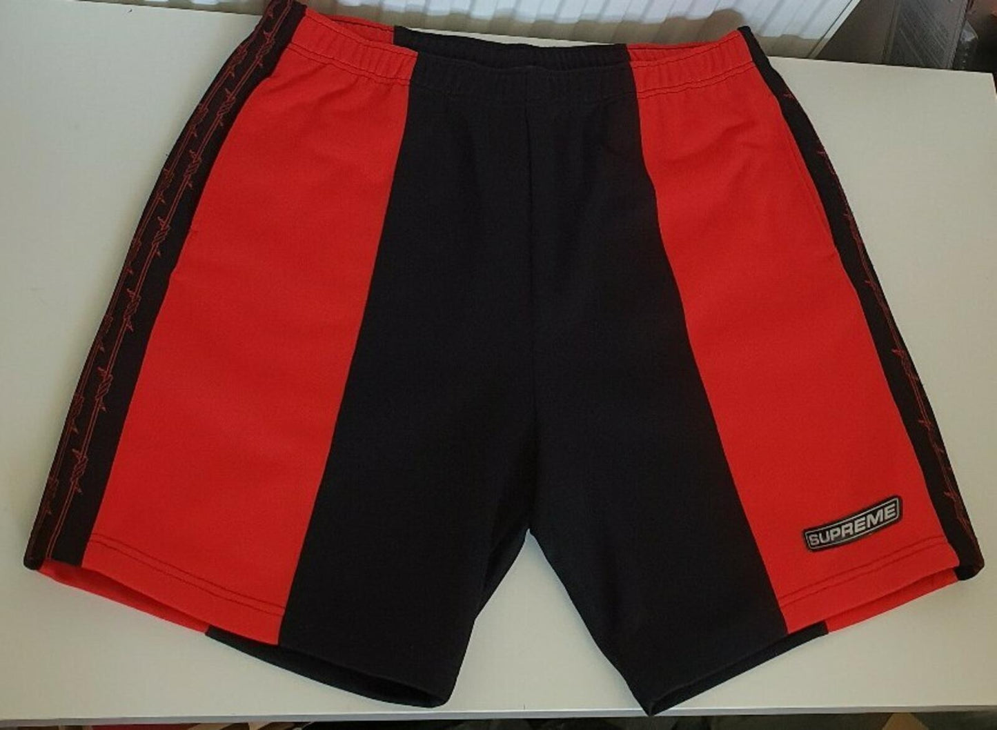 SS19 Supreme Barbed Wire Athletic red short size M Medium shorts