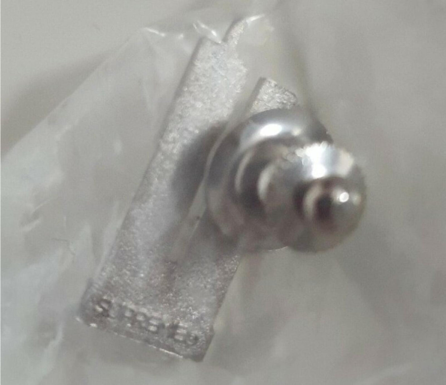 FW13 Supreme WTC World Trade Centre Anstecknadel Metallabzeichen Sehr selten Neu und ungeöffnet