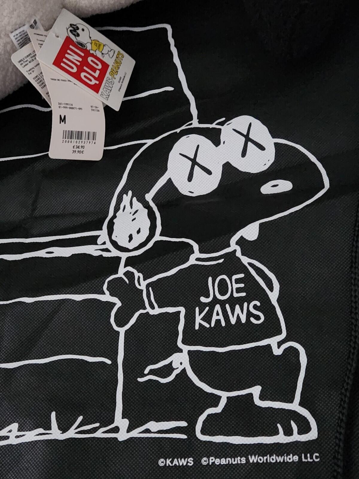 4x KAWS UNIQLO Peanuts Snoopy Plüschtiere 2x (KLEIN) S 2x (MITTEL) M Komplettset Tasche